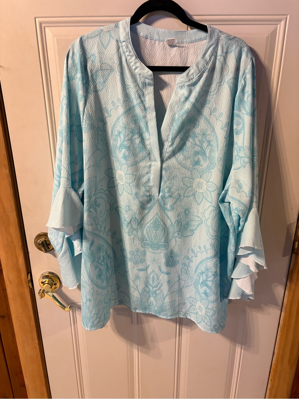 SHEIN Light Blue Floral Tunic with Ruffled Sleeves Very Lightweight Size 4XL